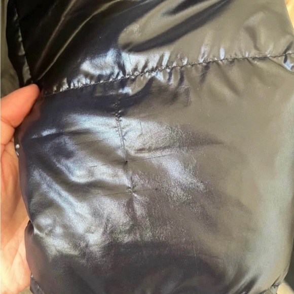 Aritzia The Super Puff ™️ High-Gloss, size small - Picture 5 of 6